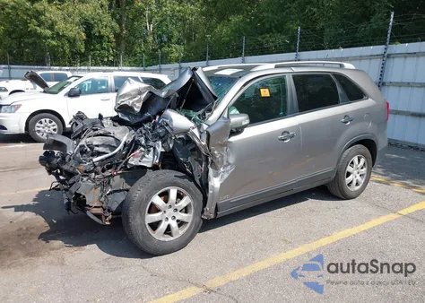 2011 Kia Sorento Lx from USA, damaged, VIN 5XYKTCA11BG140760